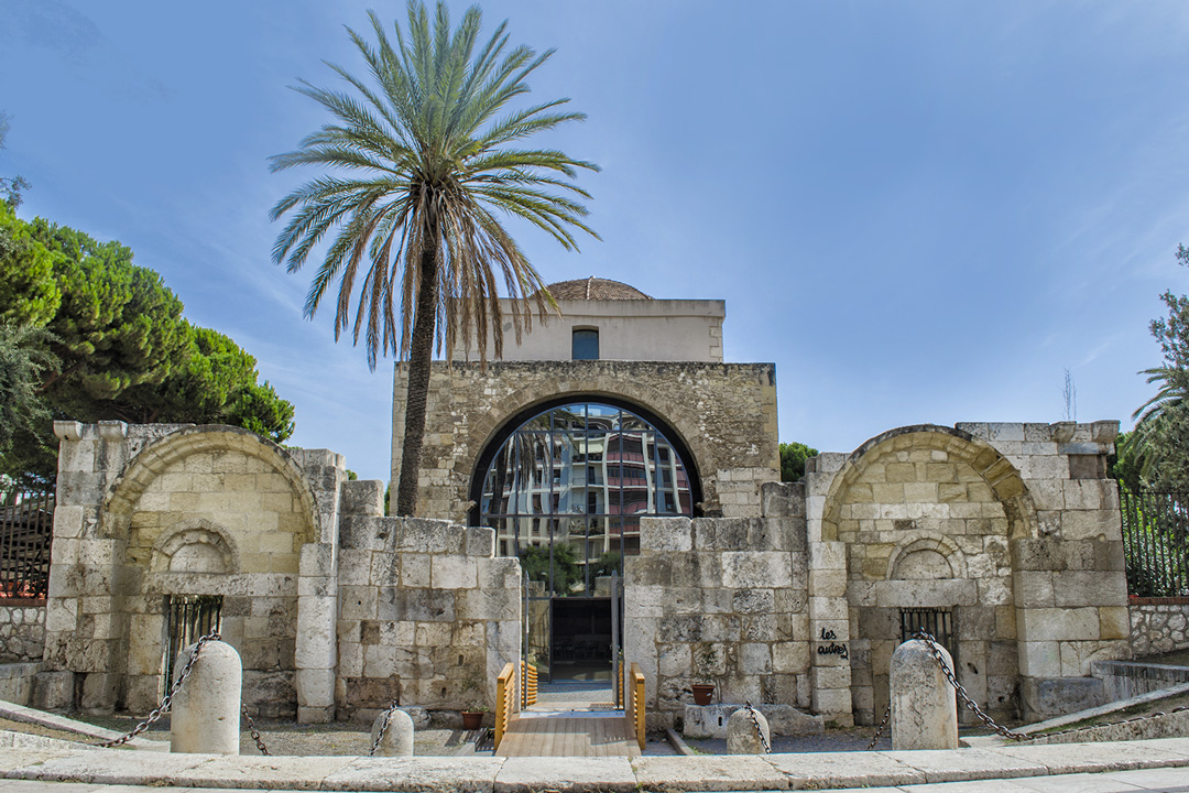 Cagliari-Basilica_di_S-Saturnino